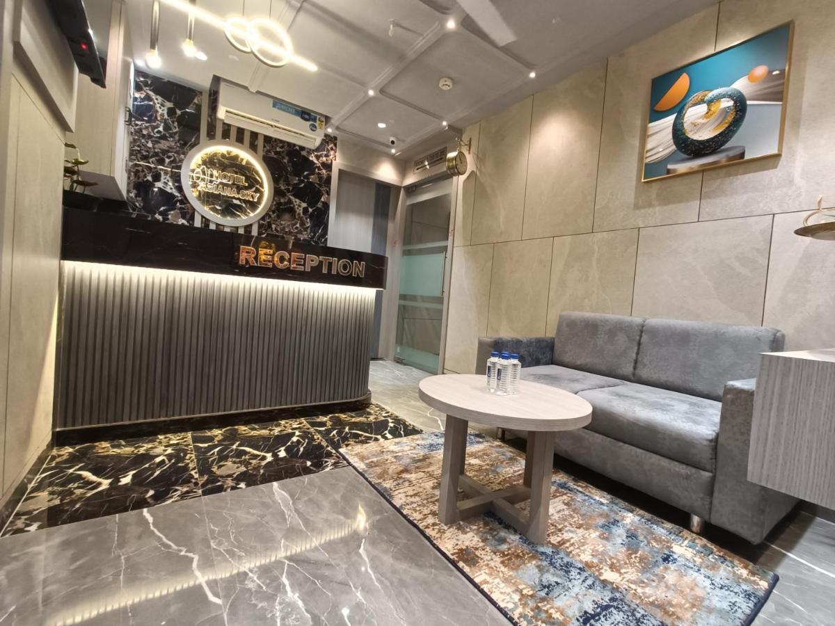 Hotel Asiana Sky Motera 아흐메다바드 외부 사진